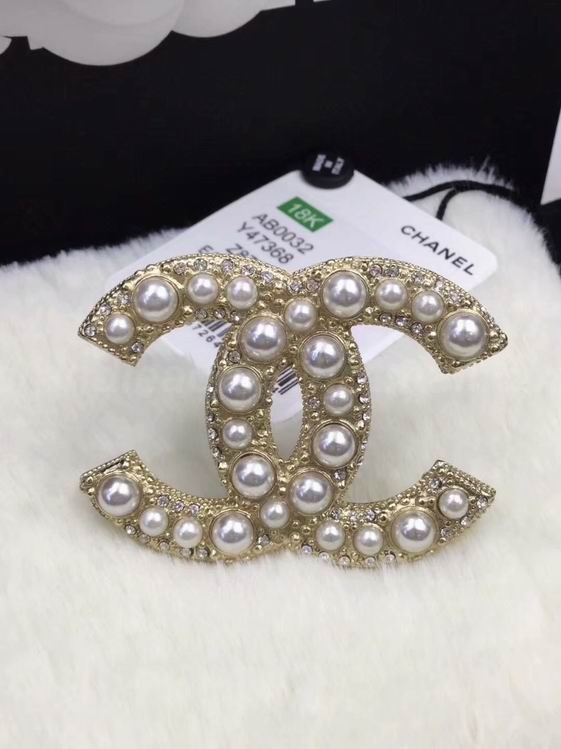 Chanel Brooch 408